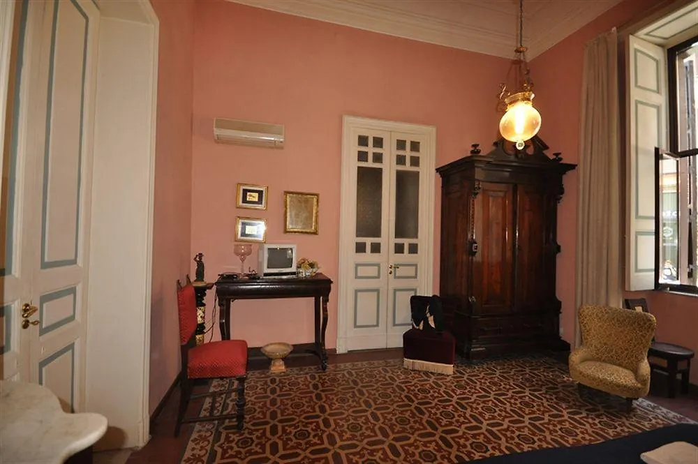 Bed and Breakfast A Casa Di Laura Catania Frühstückspension