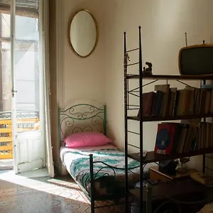 Casa Verdi - House Of Travelers Maison d'hôtes